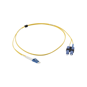 Jumper de Fibra ?ptica Monomodo (OS2), XGLO, Riser, LC/UPC-SC/UPC Duplex, OFNR, Color Amarillo, 1 Metro (3.28 Pies)