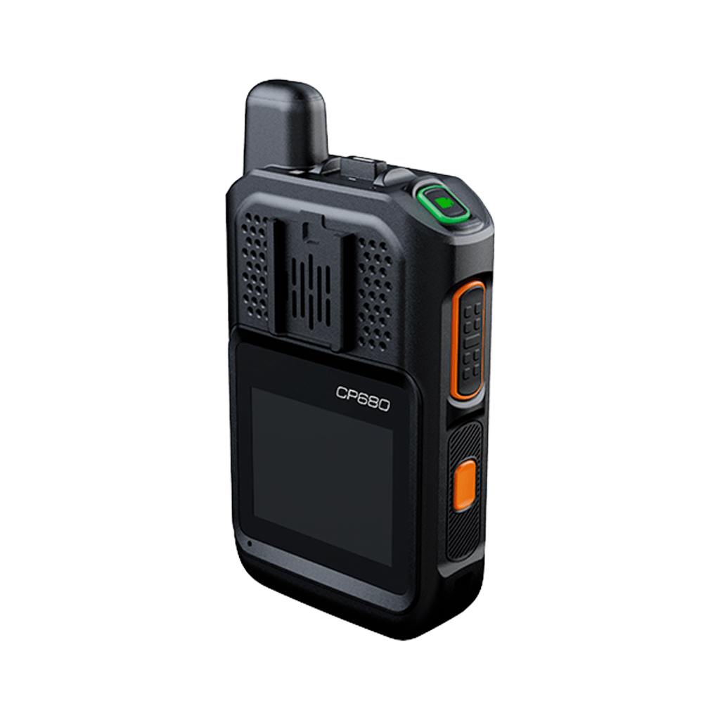 Bodycam IP67 4G LTE Android 12 / Con Funciones de Radio POC / Pantalla Táctil de 2" / Soporta llamadas Telefónicas y Mensajes SMS /Descarga de Vídeo automática con estación - Image 2